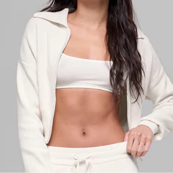 ALO Yoga White Jacket - Picture 2 of 2